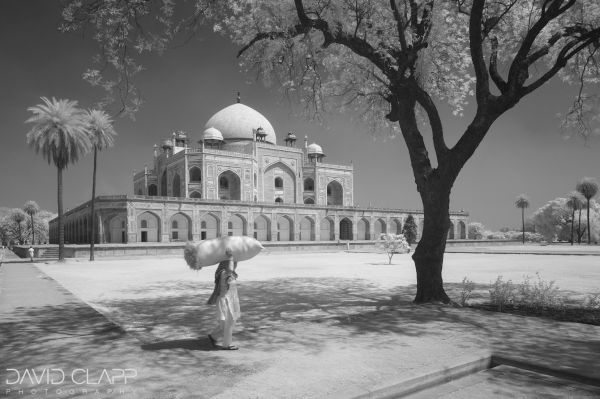 Photographing Humayun’s Tomb in Infrared