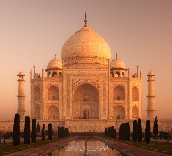 Photographing Dawn at the Taj Mahal