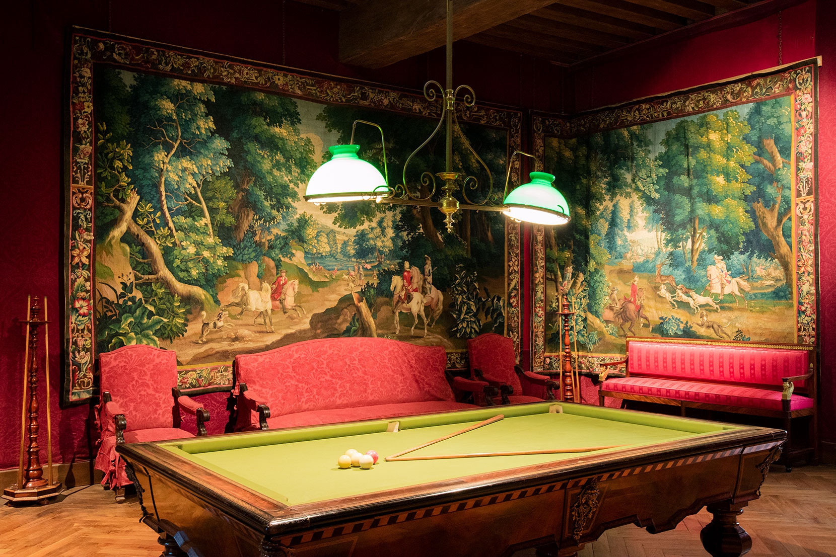 A magnificent snooker room in the chateau Azay-Le-Rideaux